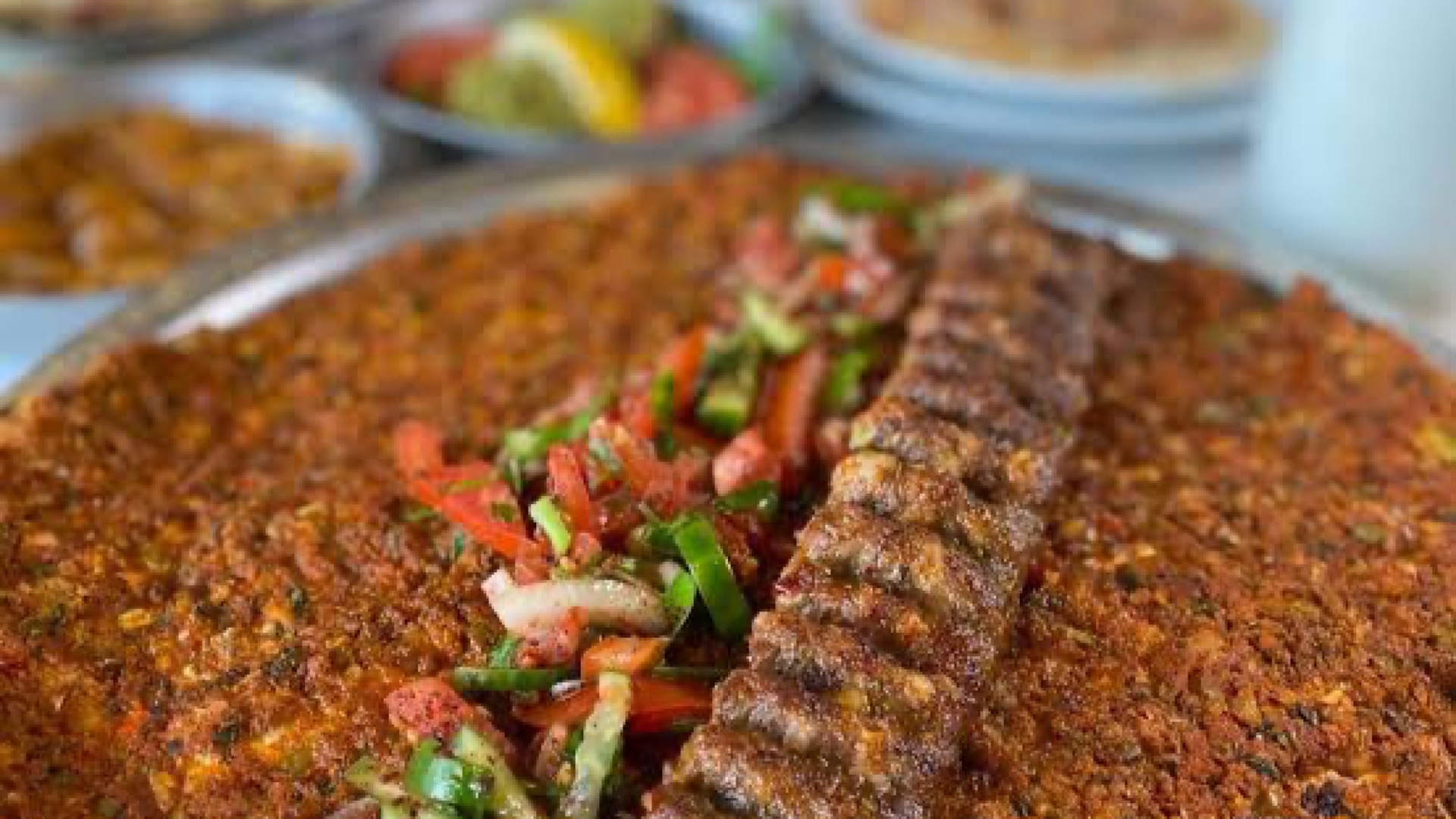 Lahmacun İçi Kebap