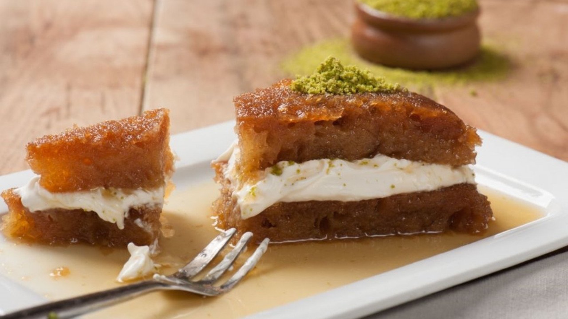 KAYMAKLI EKMEK TATLISI